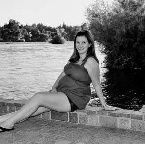 Meet your Posher, Larissa